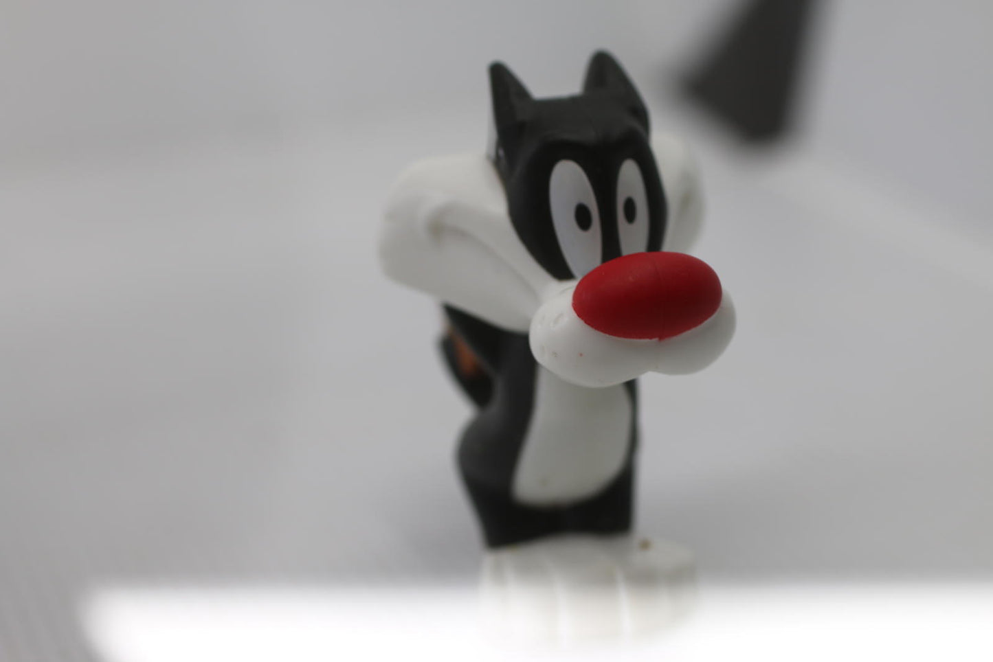 McDonald's Looney Tunes Sylvester the Cat Sledgehammer Toy Figure