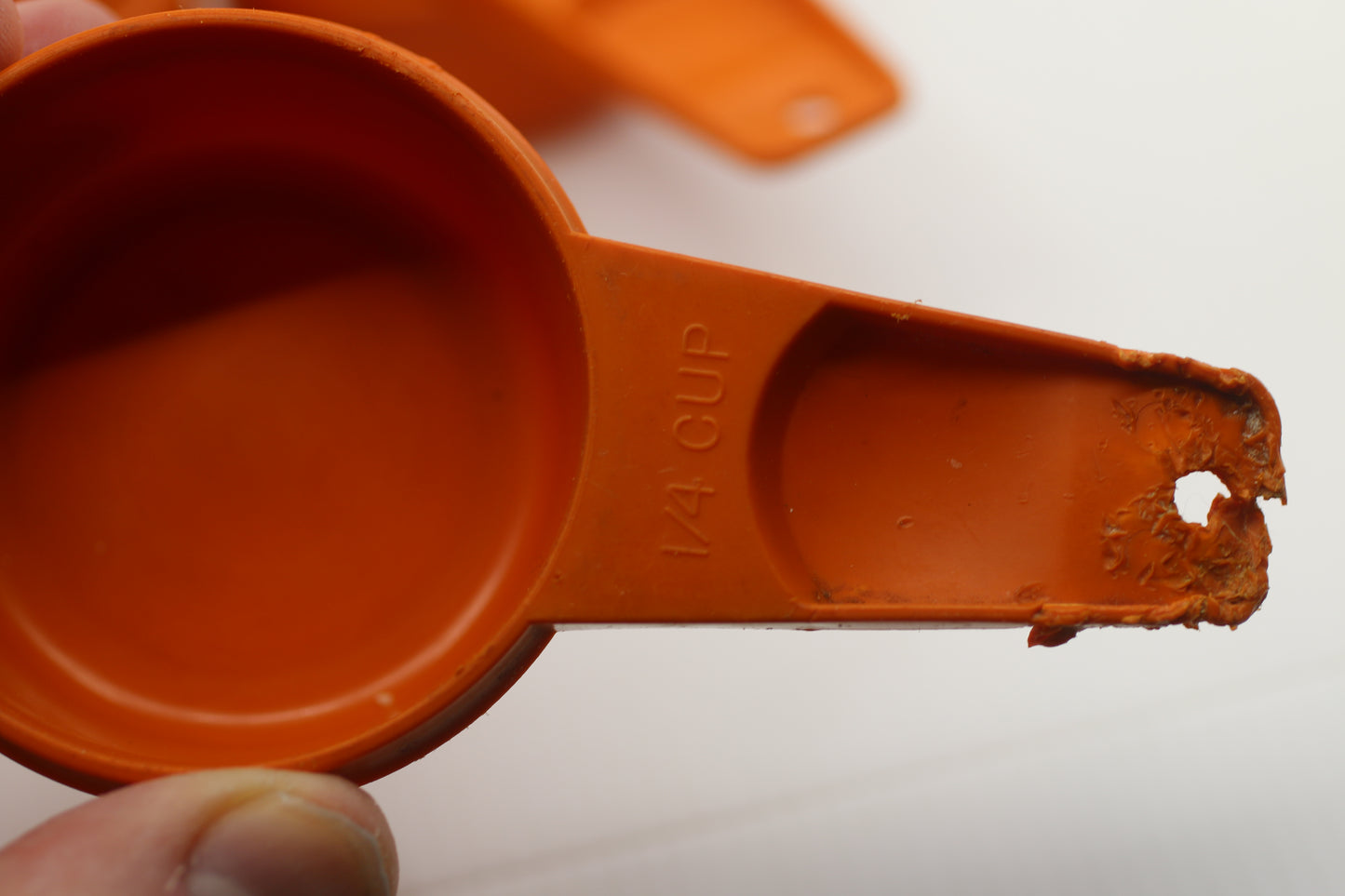 Vintage Tupperware Kitchen Lot – Measuring Cups Set & Cake Saver As Is