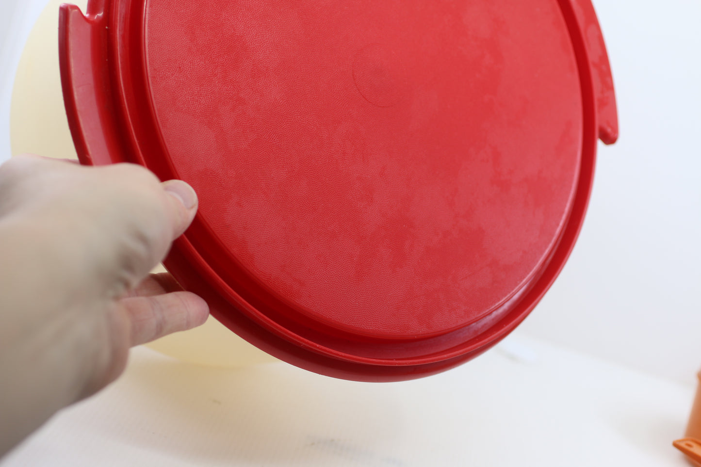 Vintage Tupperware Kitchen Lot – Measuring Cups Set & Cake Saver As Is