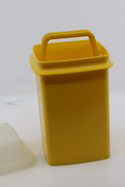 Vintage 1970s Tupperware #13307 Pickle or Olive Container – 3-Piece Set