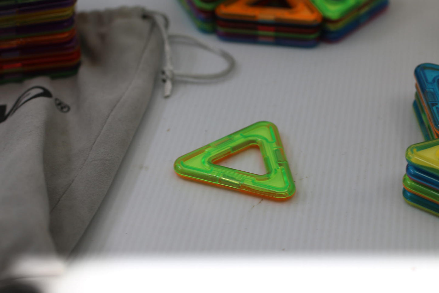 AMOSTING Colorful Building Tiles Set Squares & Triangles w/ Bag / Instruction