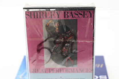 Sealed cassette shirley bassey great performances Liberty 4N-10252