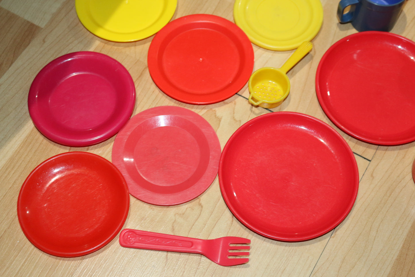 Vintage toys Play Dishes Mixed Lot Played With Condition, mugs and plates