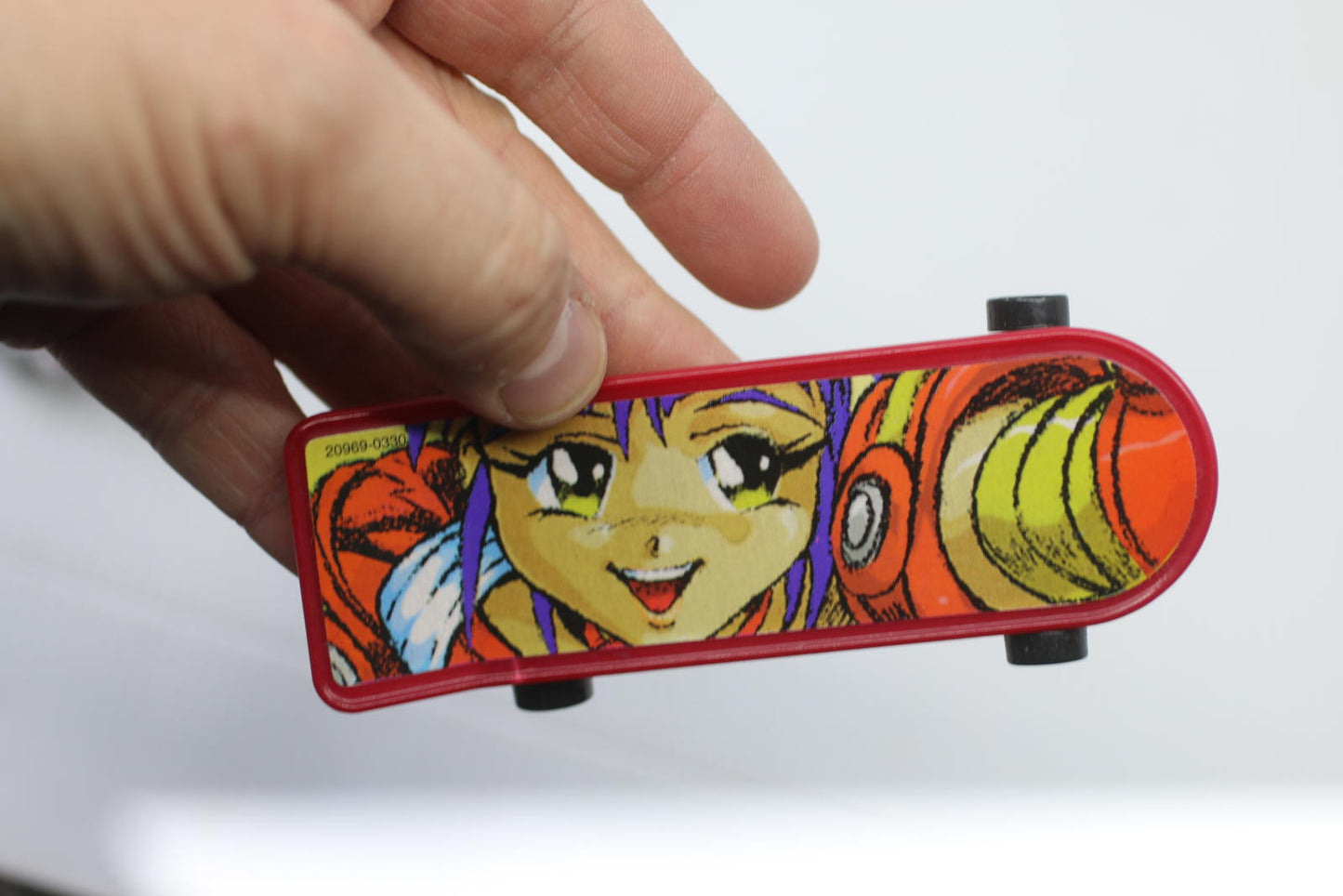 BARBIE GENERATION GIRL DOLL TORI RED SKATEBOARD TOY REPLACEMENT PART EUC C169