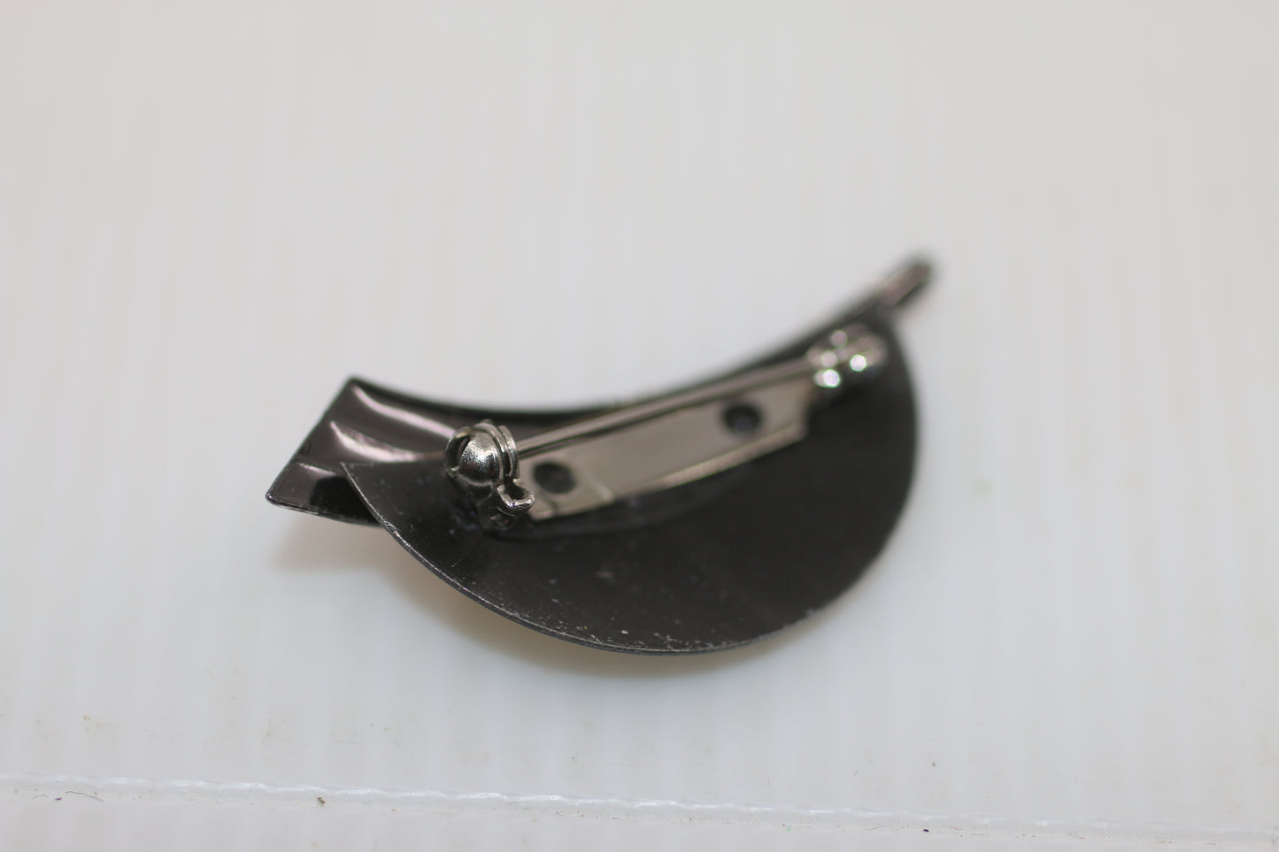 Modern Geometric Pearl Accent Brooch / Pin – Silver & Gold Tone Abstract Design