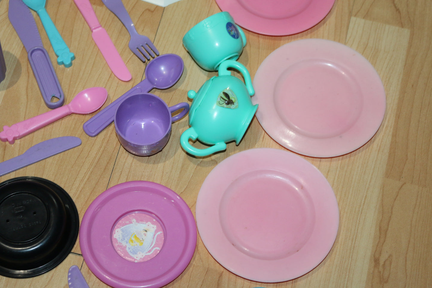 CDI Play kitchen Dishes Mixed Lot Played toys accessories for kids W Condition