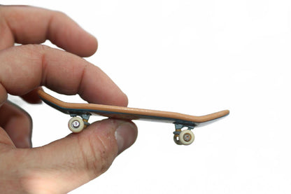Mini Tech Deck 57mm World Industries Flame Boy Grey Vintage TM Original 🔥