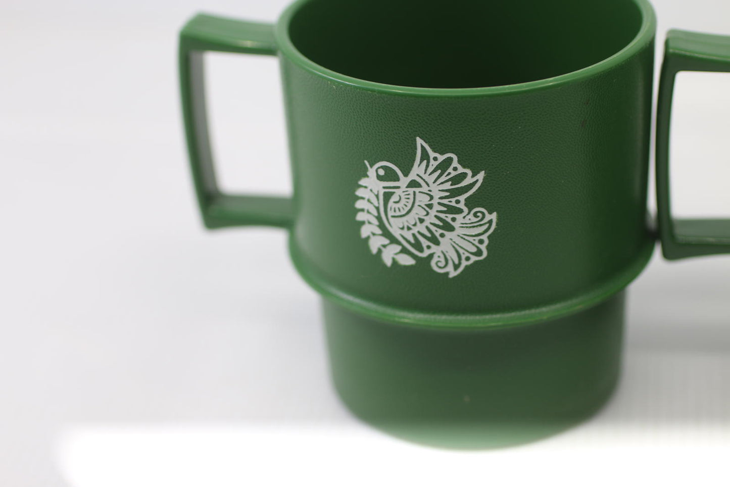 VTG Tupperware Green Christmas Mug Cup With Dove 1312-49 No Lid Made In USA x2