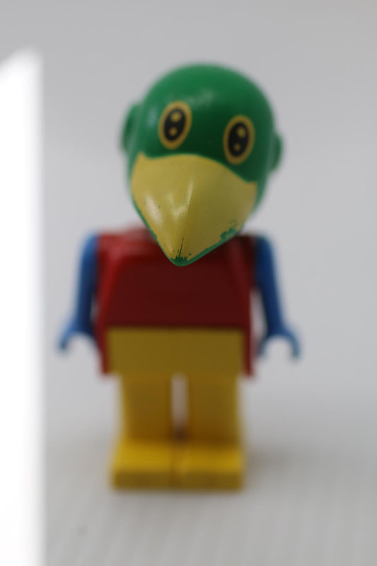 LEGO Paul Parrot Minifigure - Vintage FABULAND (fab10c) 3782