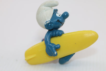 Vintage The Smurfs Schleich Peyo Surfing Smurf w/Surfboard 1981