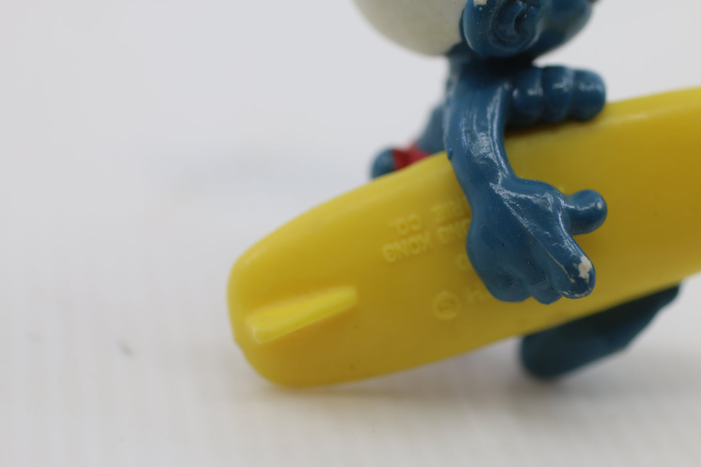 Vintage The Smurfs Schleich Peyo Surfing Smurf w/Surfboard 1981
