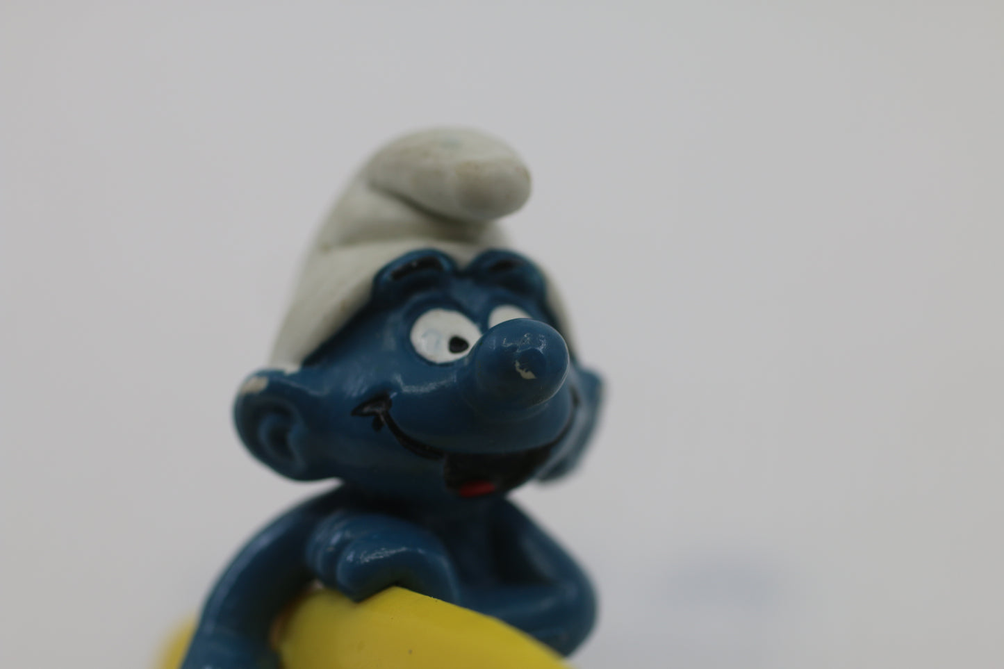 Vintage The Smurfs Schleich Peyo Surfing Smurf w/Surfboard 1981