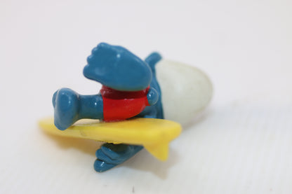 Vintage The Smurfs Schleich Peyo Surfing Smurf w/Surfboard 1981