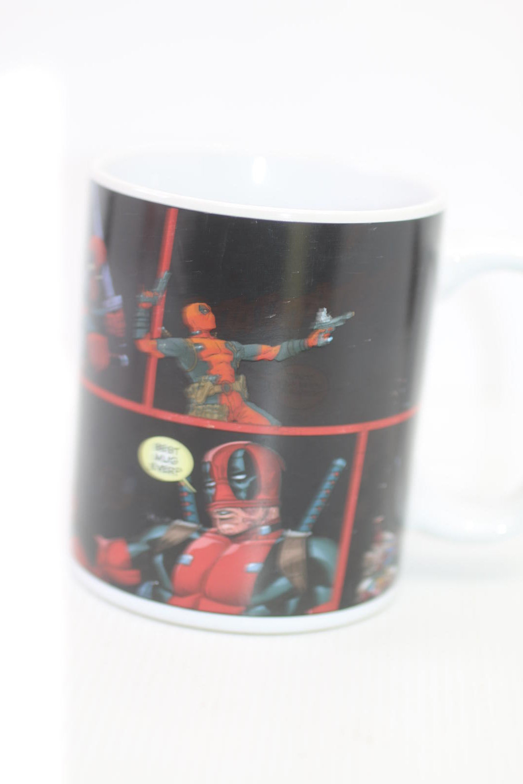 DISNEY MARVEL MUG THERMIQUE DEADPOOL