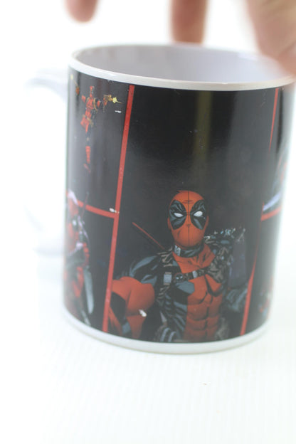 DISNEY MARVEL MUG THERMIQUE DEADPOOL