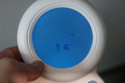 The Gro Company UK Groclock Sleep Trainer HJ012 Lights-Up Sun Face Star Face