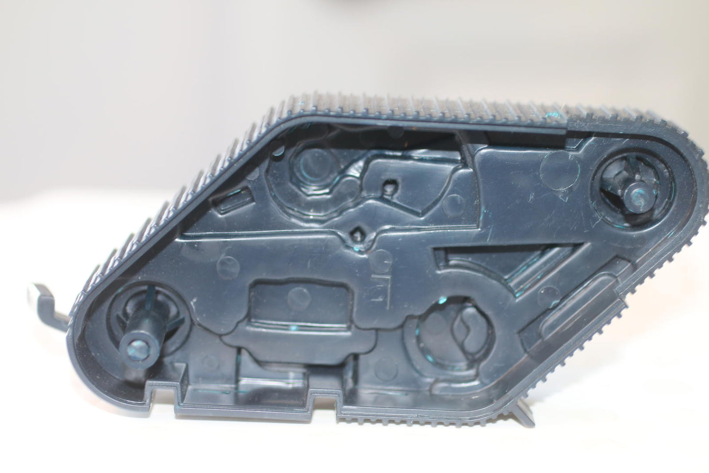 G I Joe ARAH vintage piece/part Cobra Maggot Tracks right rear wheels