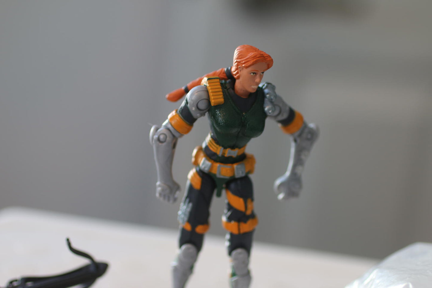 GI Joe Action Figure Agent Scarlett w Crowbow & Arrow v1 2002 cOMPLETE TOY