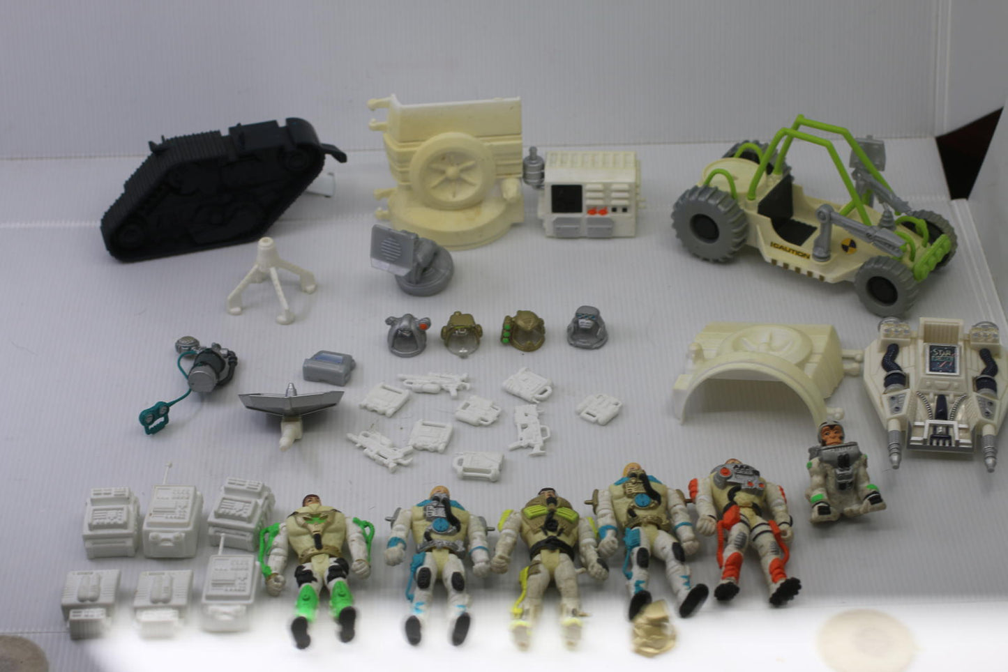 Chap Mei Space Quest Astronaut Lot Vehicles Weapons Monkey accessories toys
