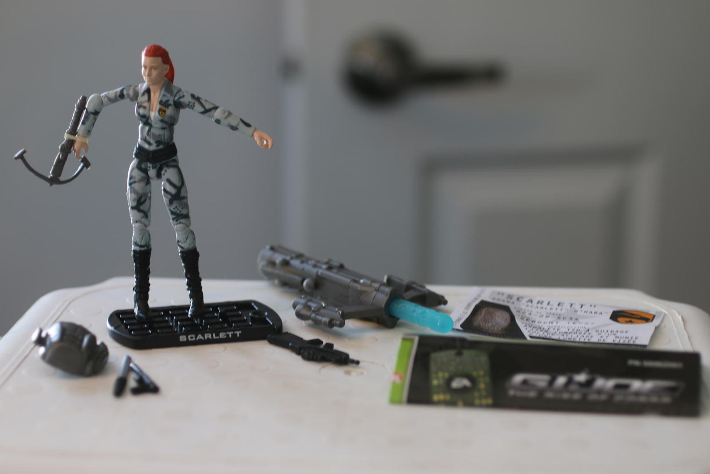 G.I. JOE ROC THE RISE OF COBRA SHANA “SCARLETT” O’HARA COVERT OPERATIONS FIGURE