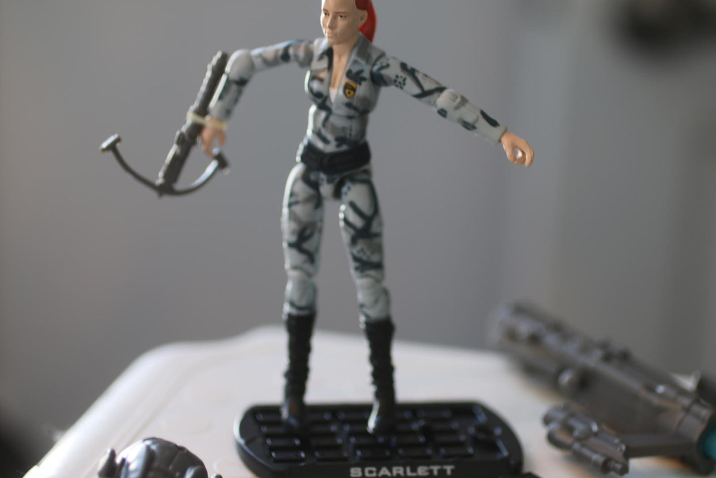 G.I. JOE ROC THE RISE OF COBRA SHANA “SCARLETT” O’HARA COVERT OPERATIONS FIGURE