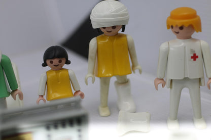 Vintage PLAYMOBIL Hospital SURGERY 3459 Operating Room Doctor Patients Geobra