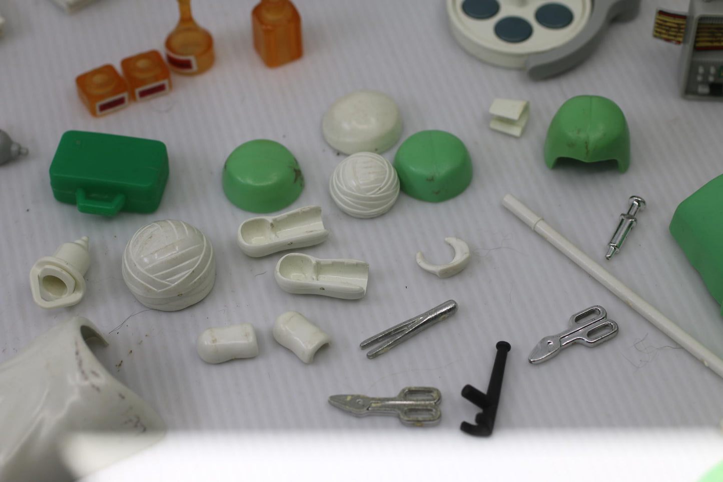 Vintage PLAYMOBIL Hospital SURGERY 3459 Operating Room Doctor Patients Geobra