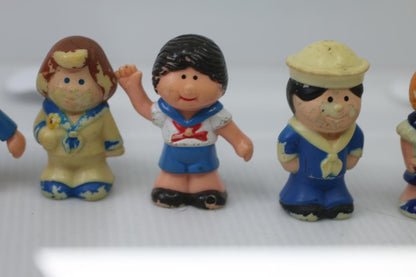 Vintage 1975 Kenner Tree Tots Family jester woman Treehouse Toys lot Figures 8