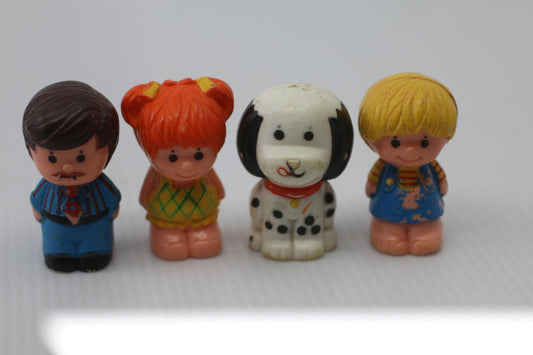 Vintage 1975 Kenner Tree Tots Family dad dog girl Treehouse Toys lot Figures 4