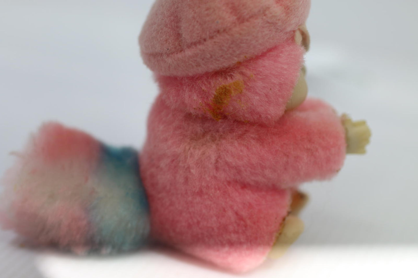 Nos Vintage Monchichi Hugger Monkey Clip-On Pencil Grabber Pink Doll Troll Toy