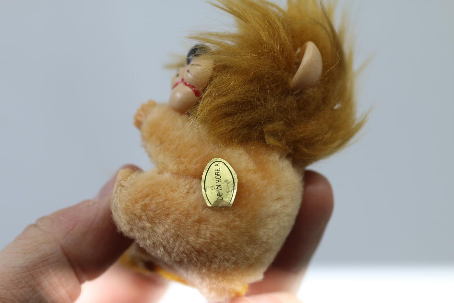 Steiff Small Plush Lion Figurine with Tag PENCIL HUGGER toy clip vintage