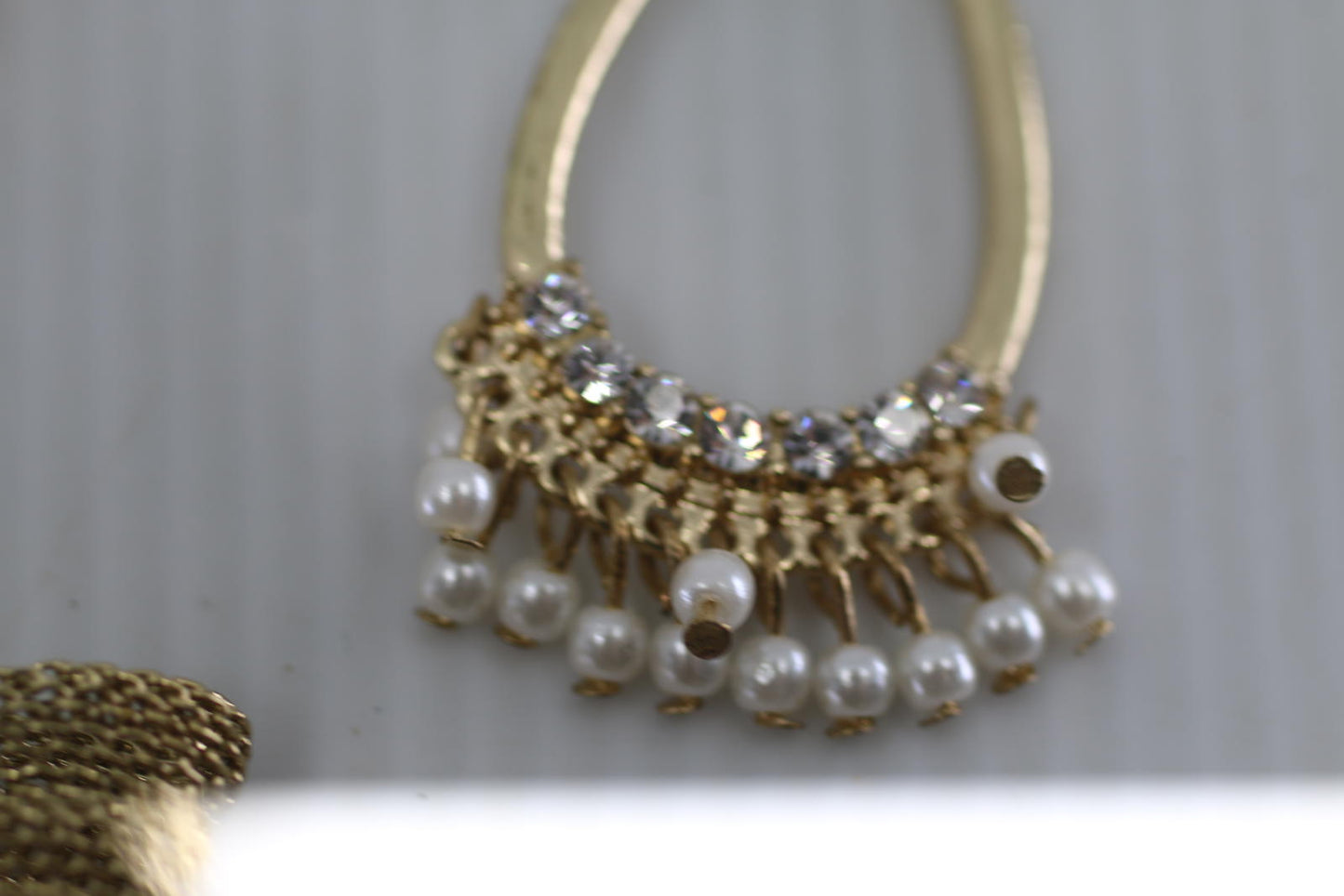 Vtg Gold Tone Bow Necklace & Earrings Set Pearl Rhinestone