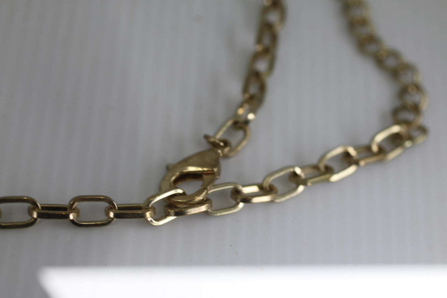 VTG Gold Tone Red Glass Bead Necklace Geometric Stone Chain