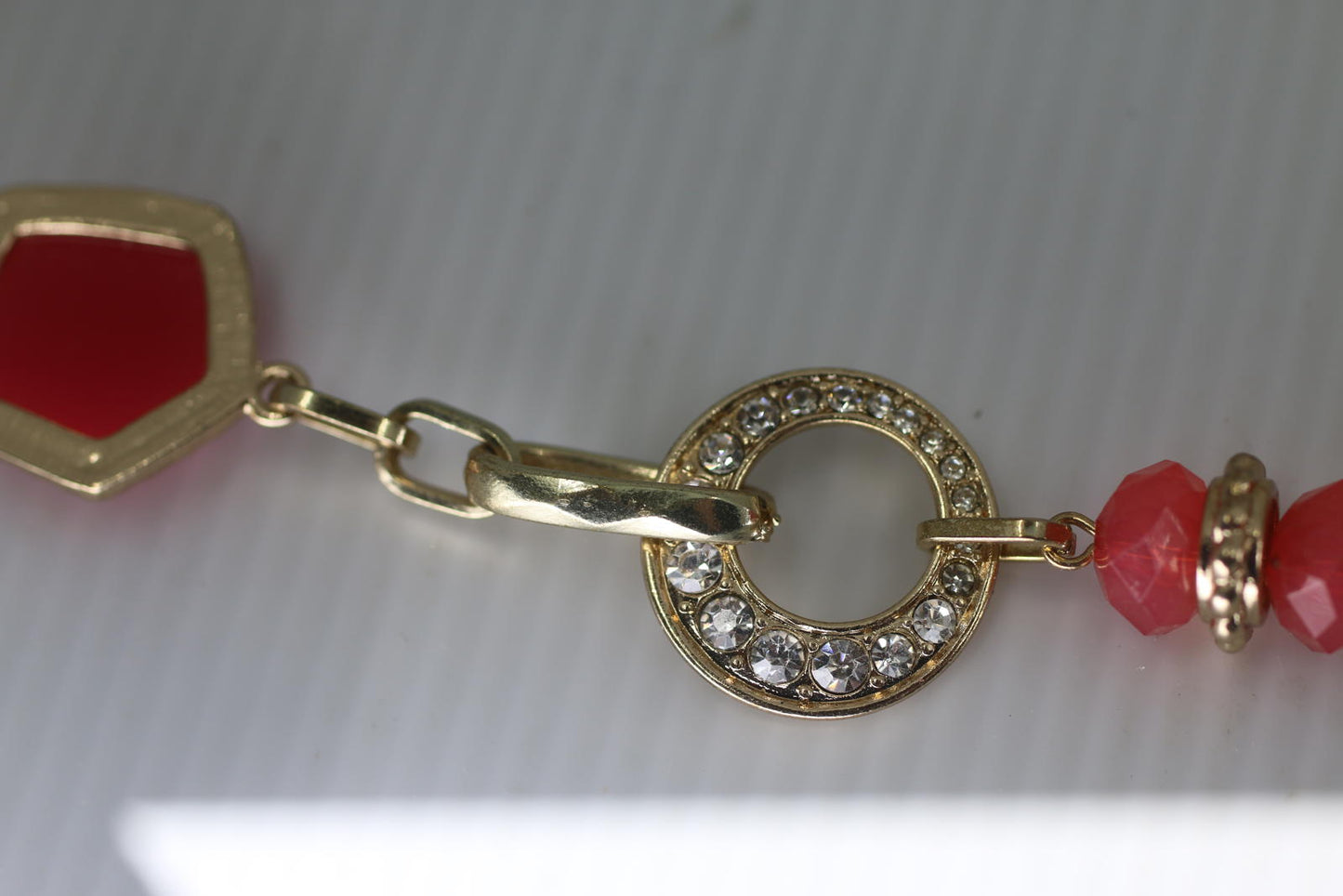 VTG Gold Tone Red Glass Bead Necklace Geometric Stone Chain