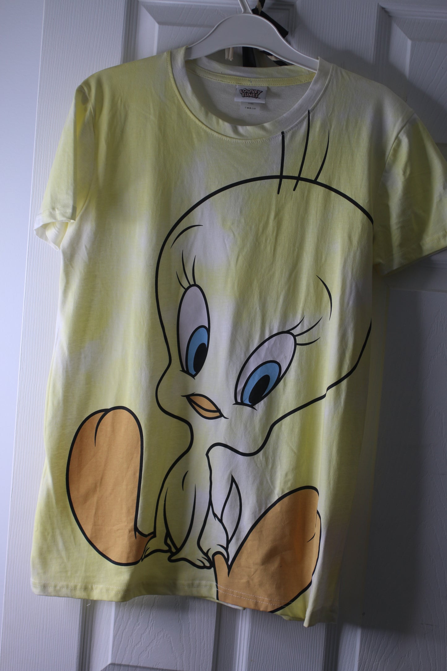 Looney Tunes Women's Yellow Tweety Bird Short Sleeve Blouse t-Shirt M