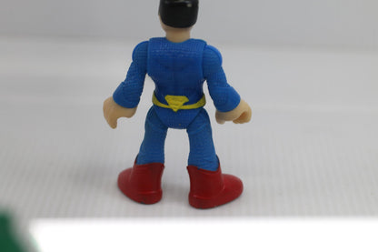 2013 Imaginext DC Comics Super Friends Superman 2 7/8" Tall Toy Figure