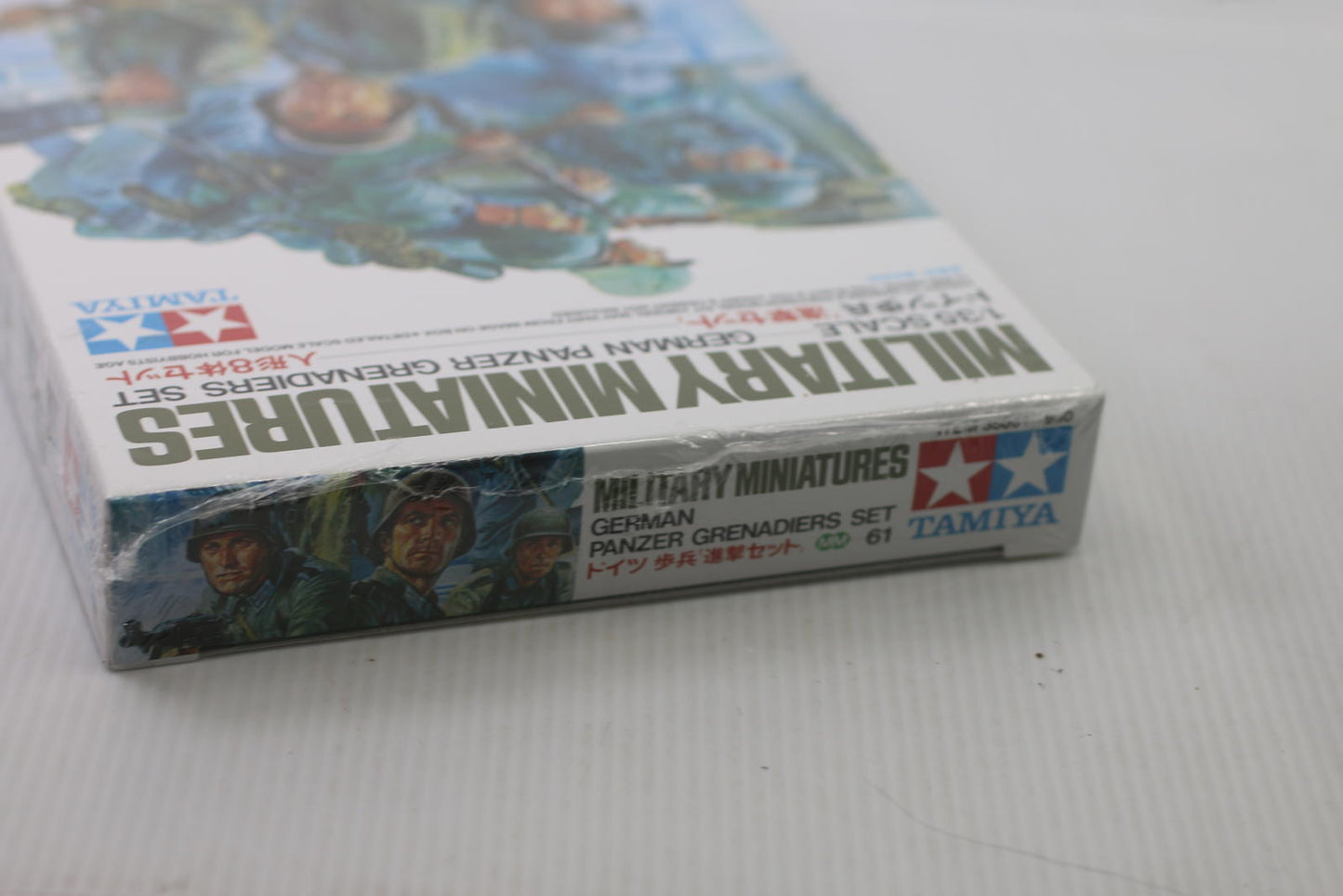 Tamiya 1/35 Scale Military Figure Model Kit Mid-WWII German Panzer Grenadiers