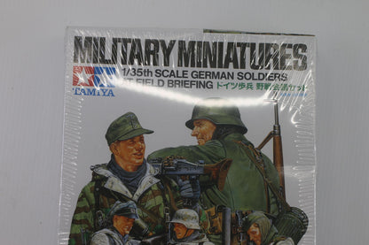 Tamiya Military Miniatures 1/35th Scale German Soldiers Field Briefing Model Kit
