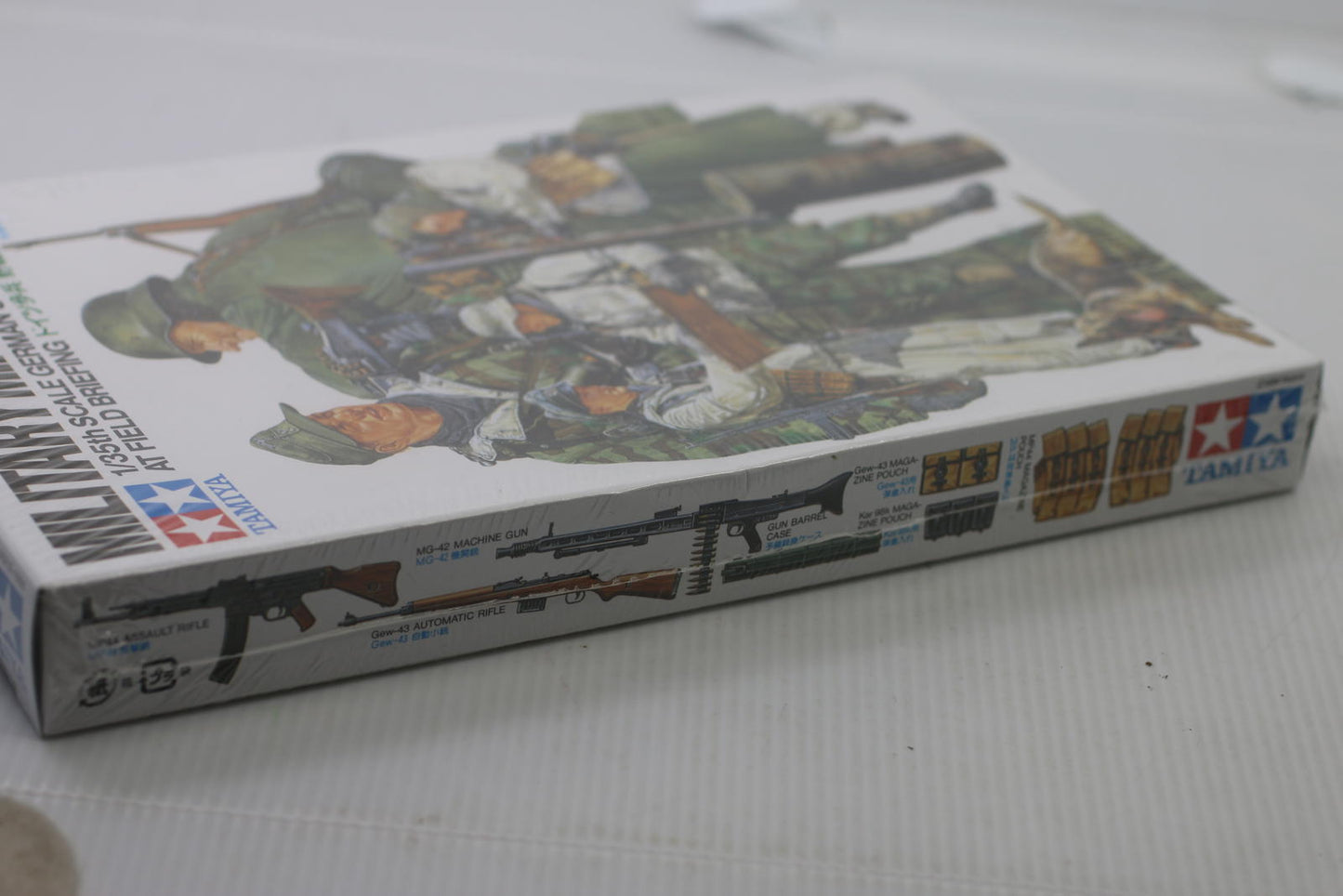 Tamiya Military Miniatures 1/35th Scale German Soldiers Field Briefing Model Kit