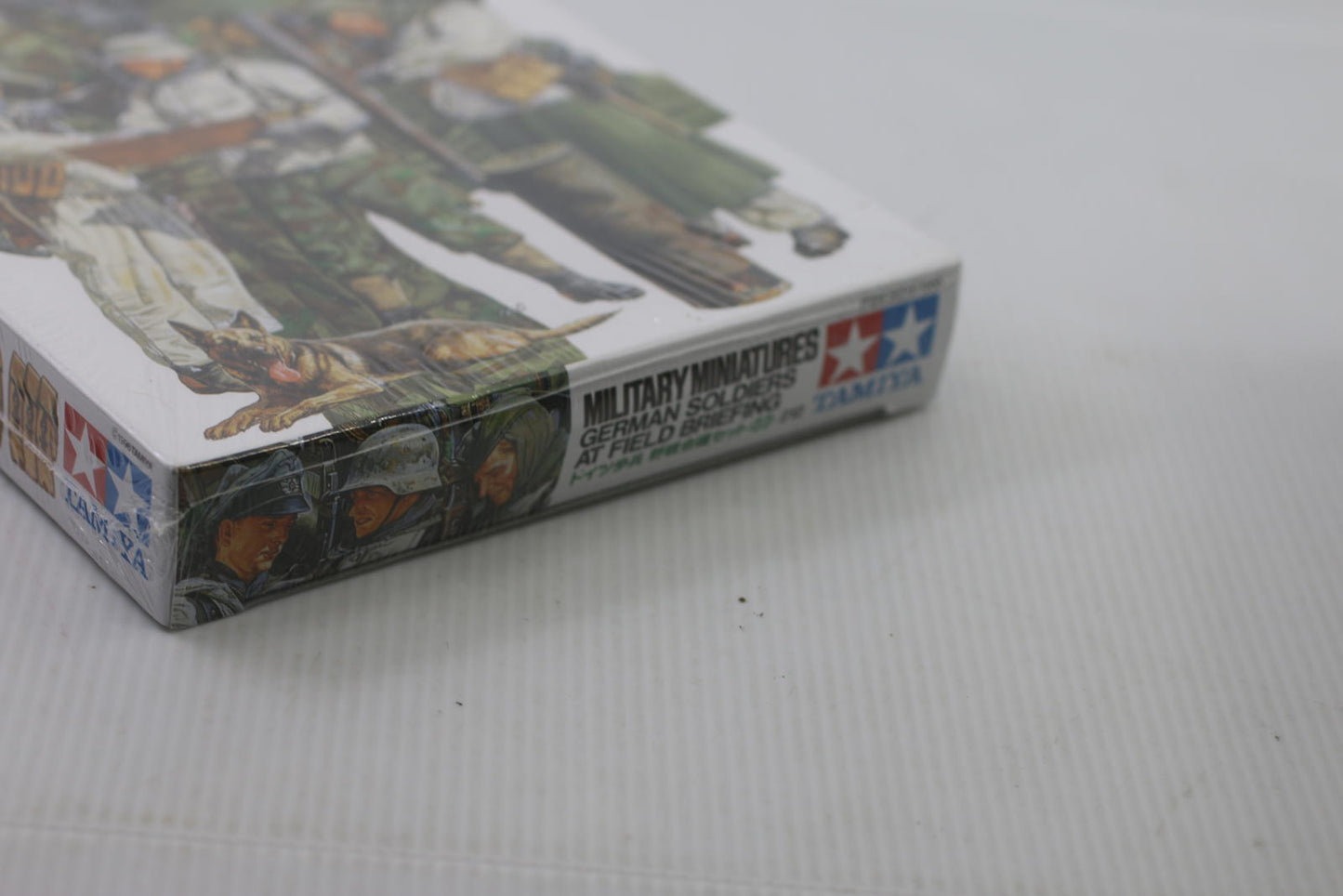Tamiya Military Miniatures 1/35th Scale German Soldiers Field Briefing Model Kit