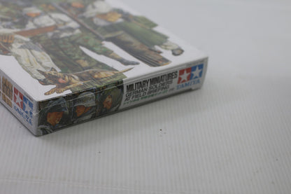Tamiya Military Miniatures 1/35th Scale German Soldiers Field Briefing Model Kit
