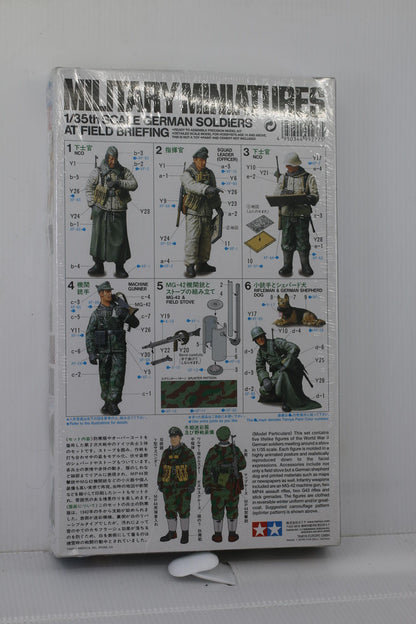 Tamiya Military Miniatures 1/35th Scale German Soldiers Field Briefing Model Kit