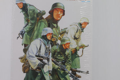 Tamiya 1/35 Scale German Assault Infantry w/ Winter Gear Military Miniatures