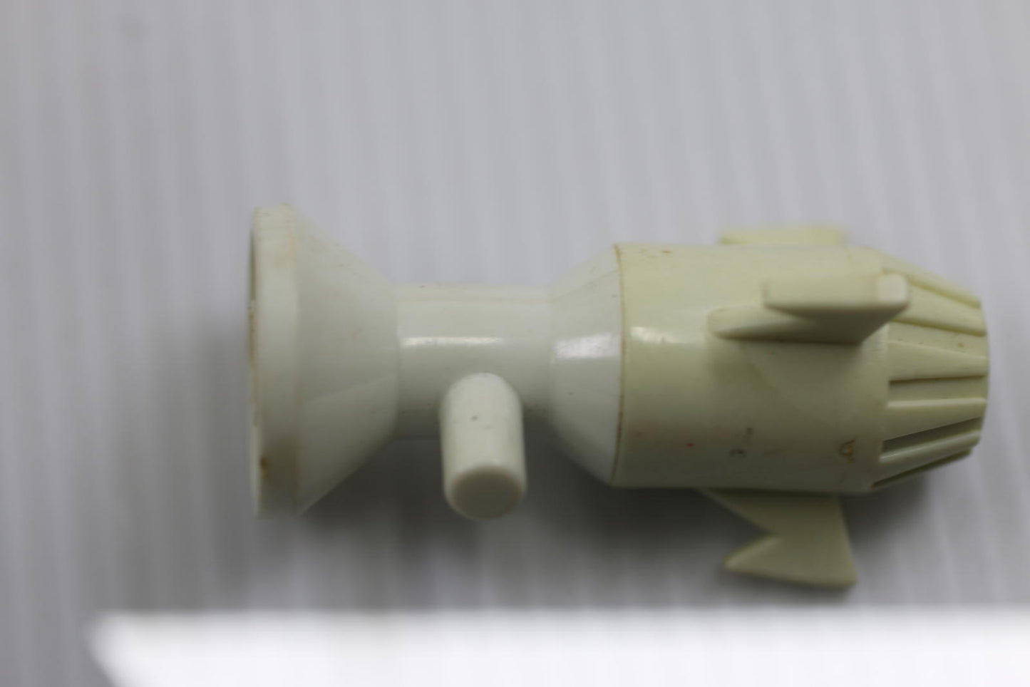 Mego micronauts force commander Large Missile Holder (x2) PARTS Magnemo guns