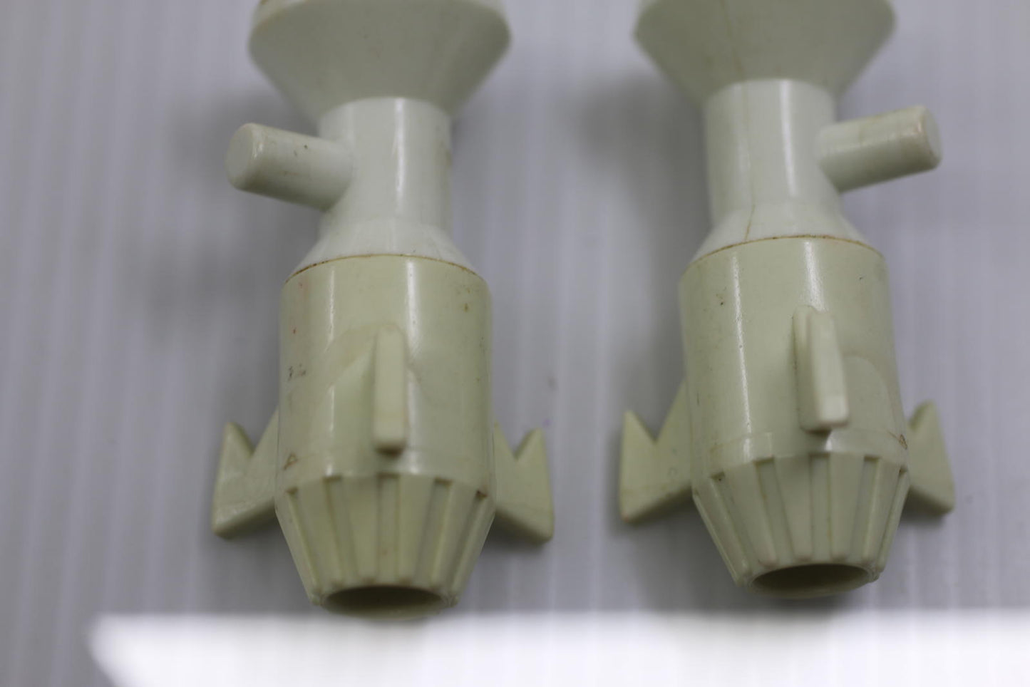Mego micronauts force commander Large Missile Holder (x2) PARTS Magnemo guns