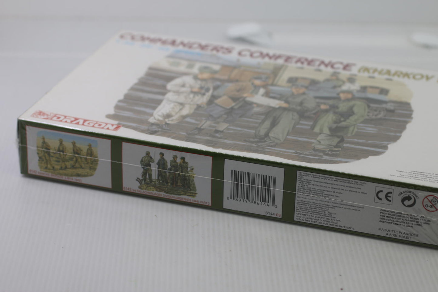 DRAGON 6144 1/35 Commanders Conference (Kharkov 1943)