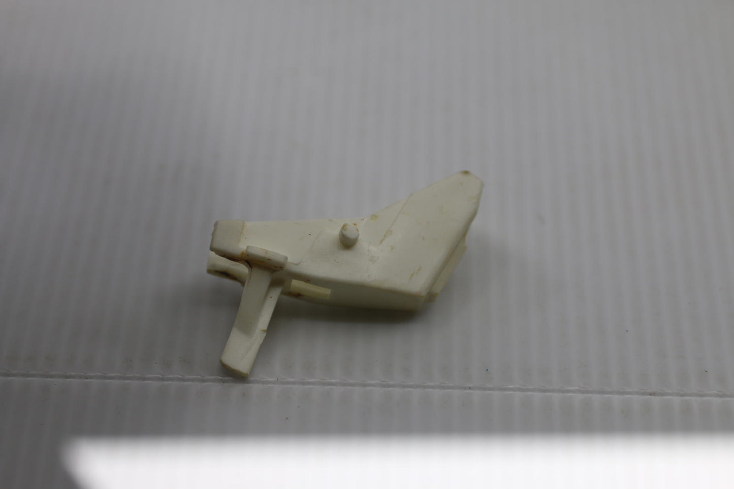 VINTAGE Star Wars WHITE IMPERIAL TIE FIGHTER PART ~ WING RELEASE TRIGGER KENNER