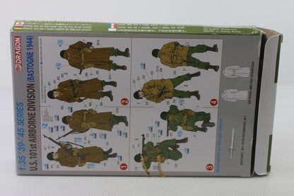 Dragon 1:35 Scale U.S. 101st Airborne Division (Bastogne 1944) Model Kit