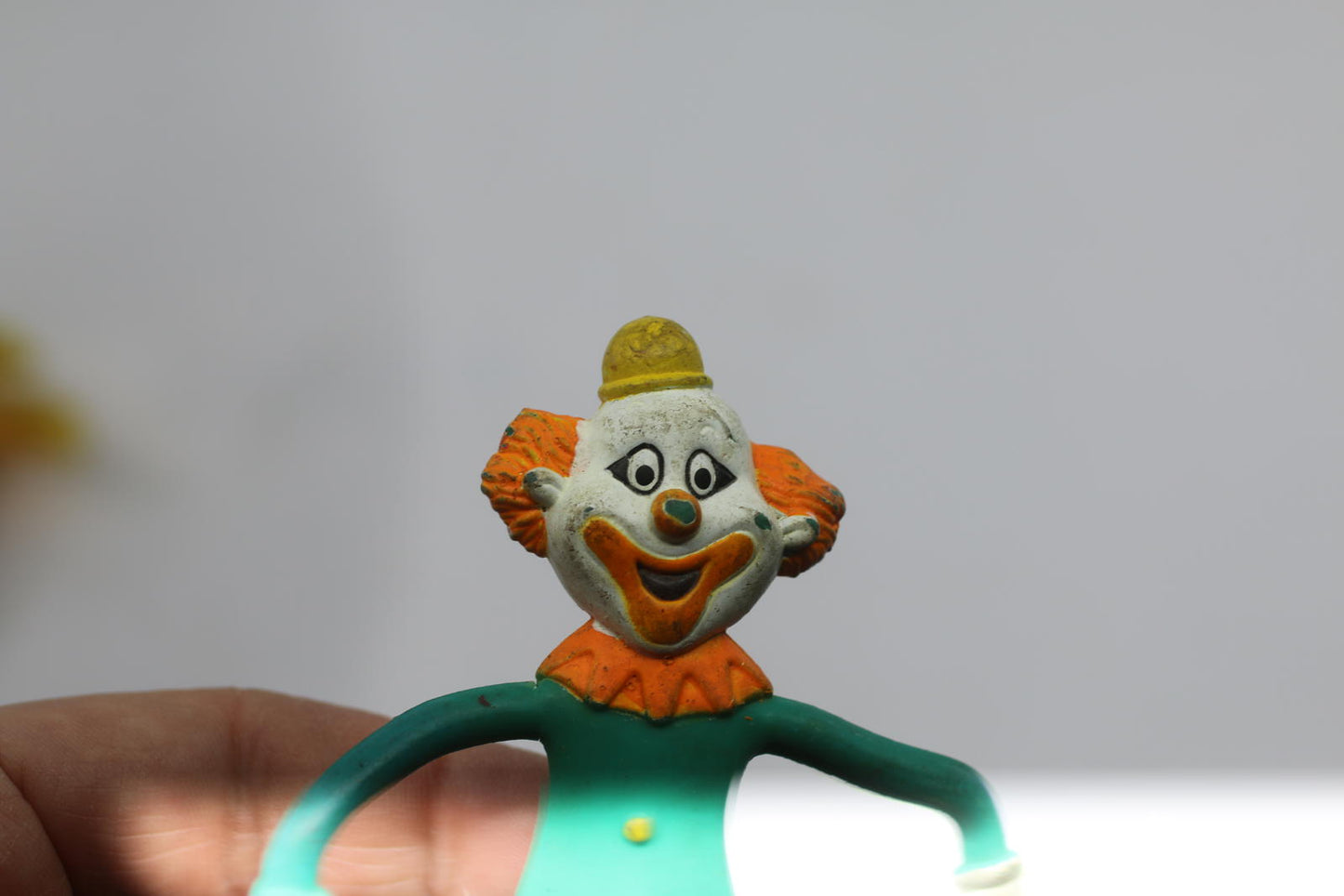 Vintage CIRCUS CLOWN (Green) 6" Bendy/ Bendable RUSS Figure 90s