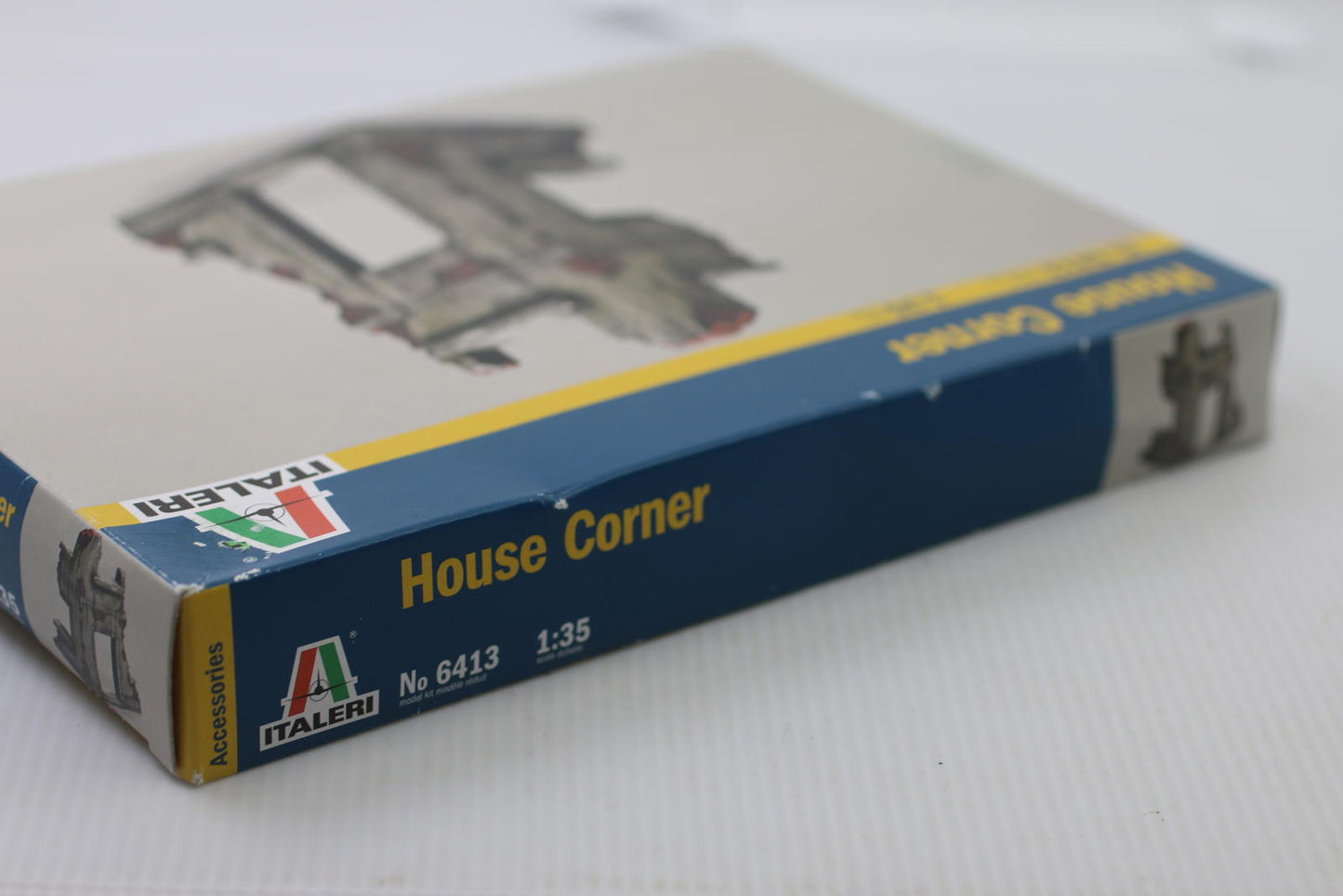 Italeri House Corner Model Kit 1:35 Scale No. 6413